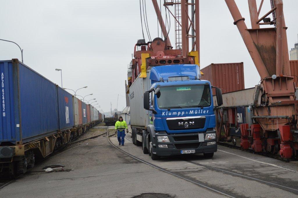 First arrival of the Black Forest Express in Kehl on 01.03.2013