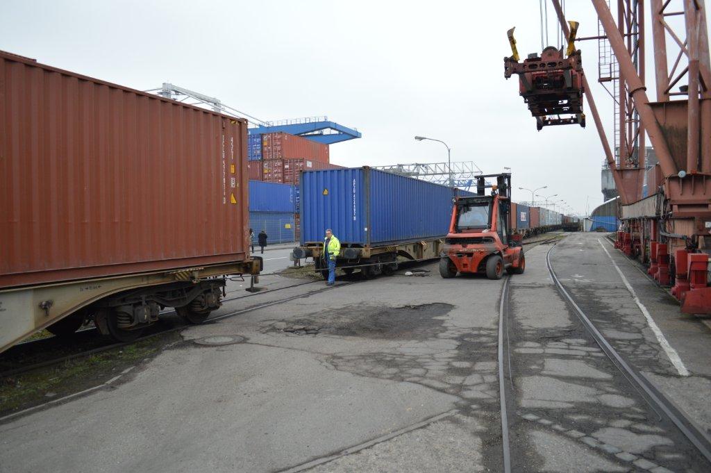 First arrival of the Black Forest Express in Kehl on 01.03.2013